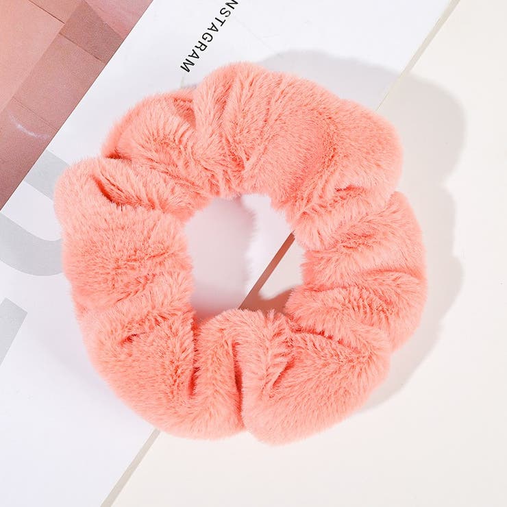 ふわふわカラーファー シュシュ[品番：ZJ000021013]｜Girly Doll