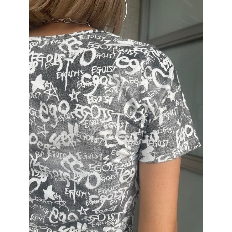 alice + olivia 女性シルエットプリントTシャツ alice + olivia 女性シルエットプリントTシャツ