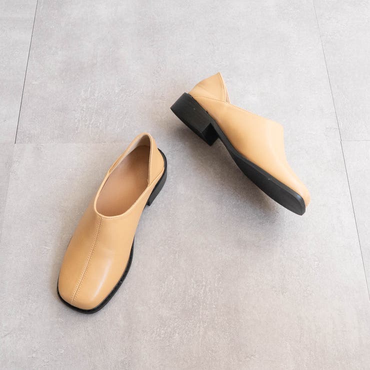 ベージュ | サイドVカットスリッポンシューズ | FABBY FABBY.