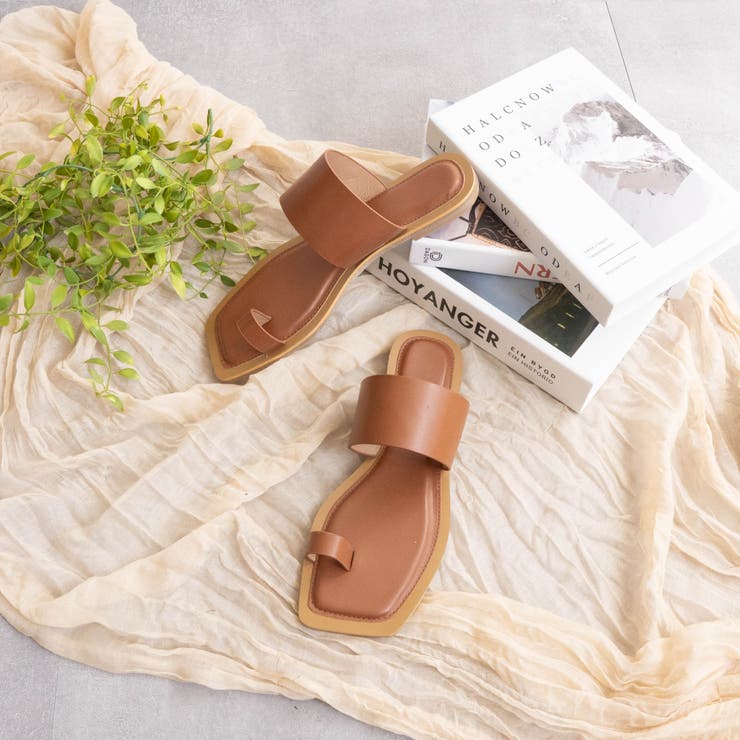 キャメル | バイカラートングフラットサンダル | FABBY FABBY.