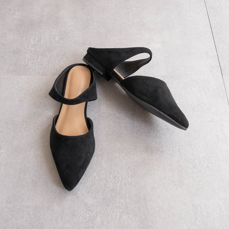 SDブラック | 甲ベルトポインテッドフラットサンダル | FABBY FABBY.