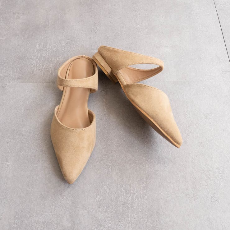 SDベージュ | 甲ベルトポインテッドフラットサンダル | FABBY FABBY.