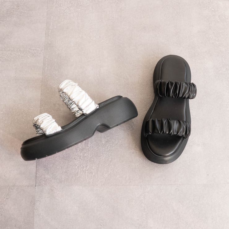 シルバー | 厚底ラウンドコンフォートシャーリングサンダル | FABBY FABBY.