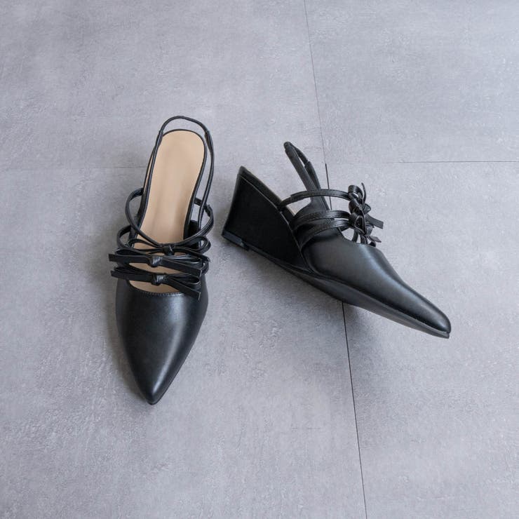 ブラック | ポインテッドリボンウエッジミュールサンダル | FABBY FABBY.