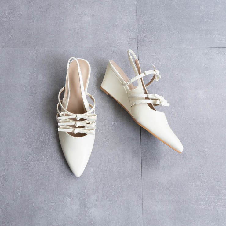 オフホワイト | ポインテッドリボンウエッジミュールサンダル | FABBY FABBY.