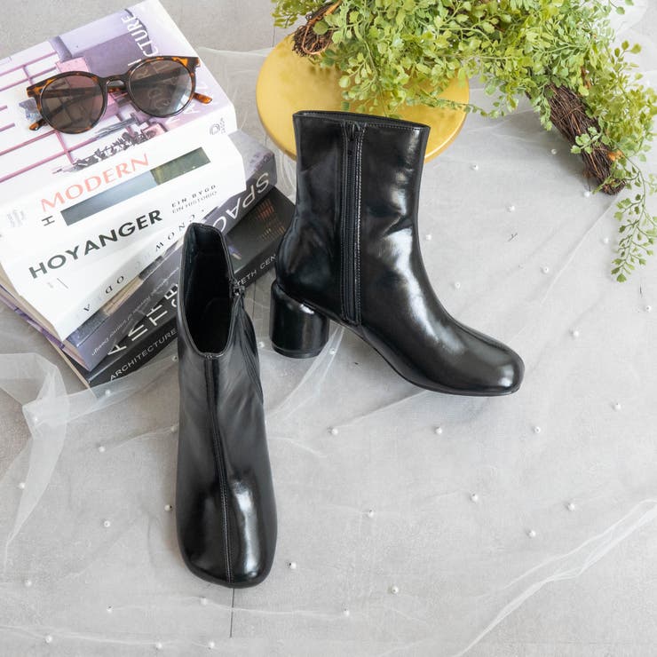 ENブラック | ラウンドスクエアショートブーツ | FABBY FABBY.