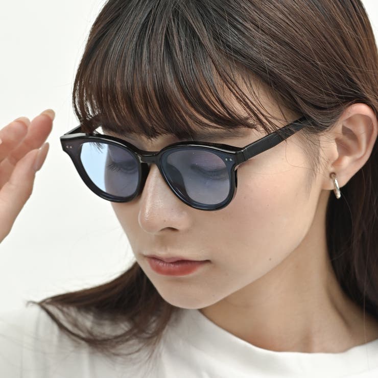 D.シャイニーブラック/ライトブルー | UVカット99% サングラス レディース | FashionBerry
