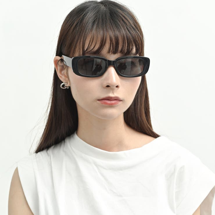 【WEEKDAY】BOLD 長方形 サングラス WOMEN 関税送料込 スクエアサングラス レディース UVカット[品番：FNBW0001018