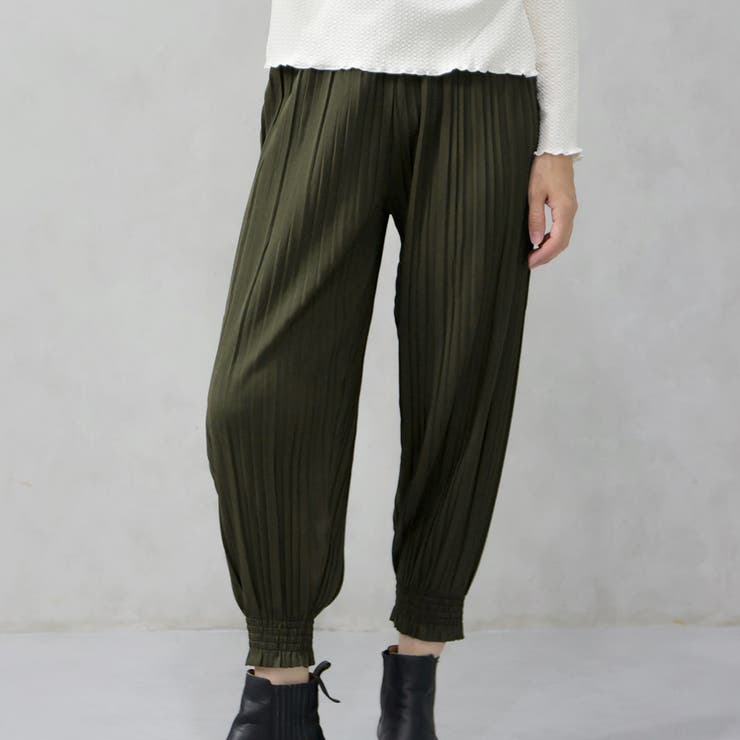 カーキ | プリーツジョガーパンツ | FashionBerry