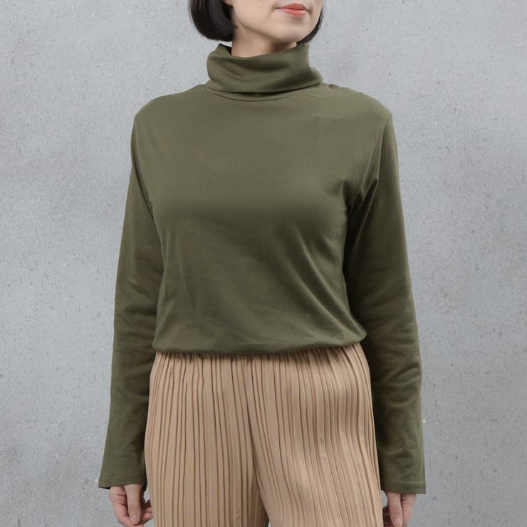 カーキ | コットン100％フライス素材無地タートルネック長袖Tシャツ | FashionBerry