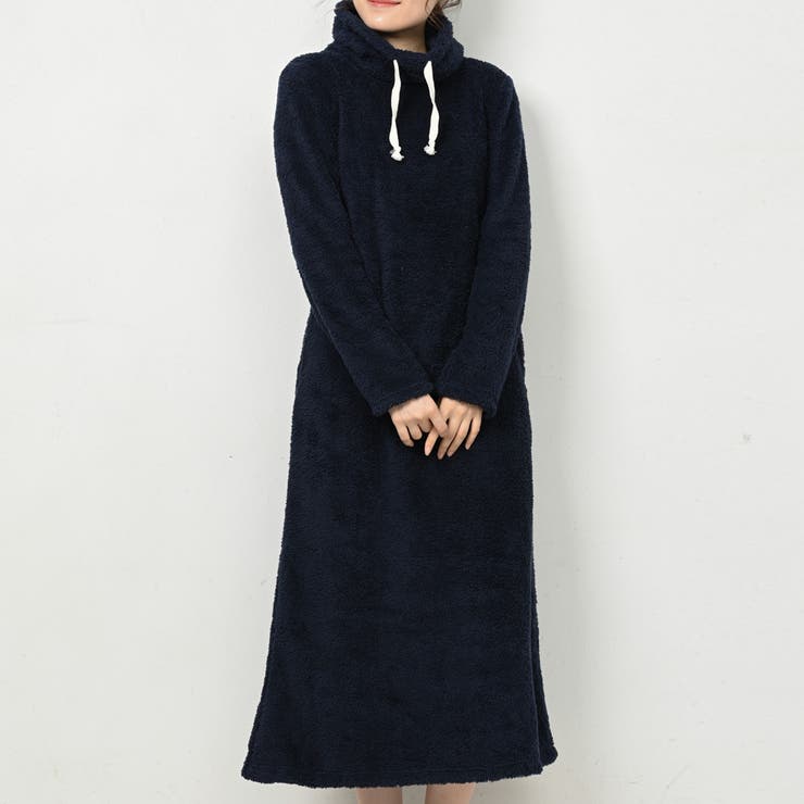 ネイビー | あったかルームウェア 裏起毛 ハイネック ボアワンピース ロング | FashionBerry