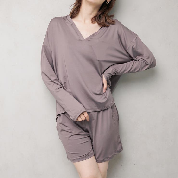 モカ | UPF50+ ラッシュガードセットアップ レディース | FashionBerry