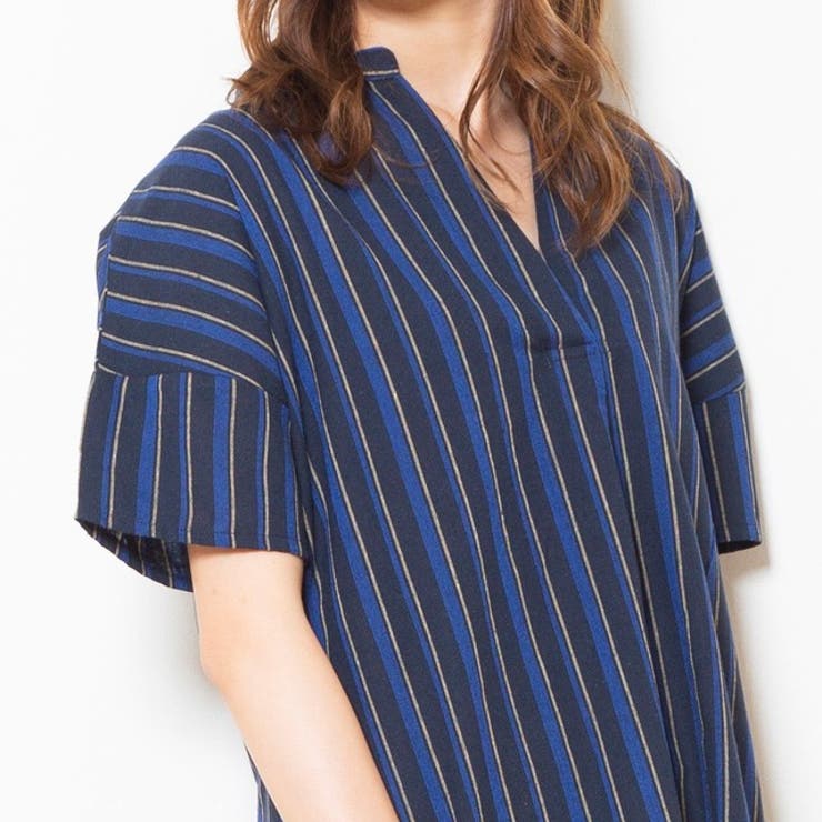 ネイビー | スキッパーデザインストライプ柄フレアチュニックワンピース | FashionBerry