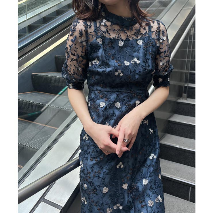 レース刺繍付きエプロンドレス ae730e43d9d11c2f016db426975e89