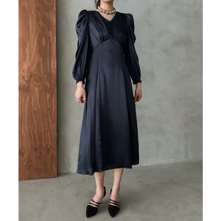 アッシュネイビー | aity アイティ サテンVネックタックフレアドレス | Fashion Letter