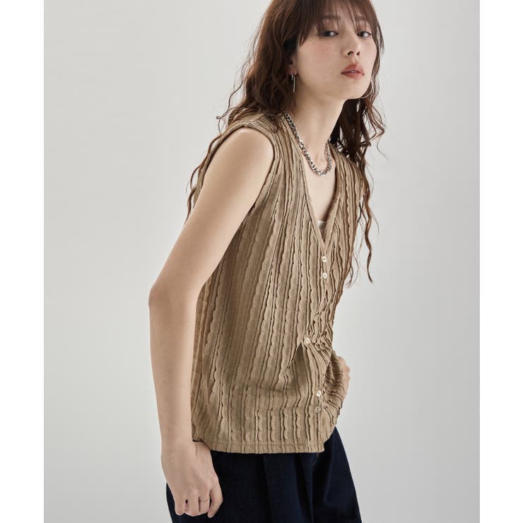 ベージュ | etoll エトル フリルストライプVネックトップス | Fashion Letter