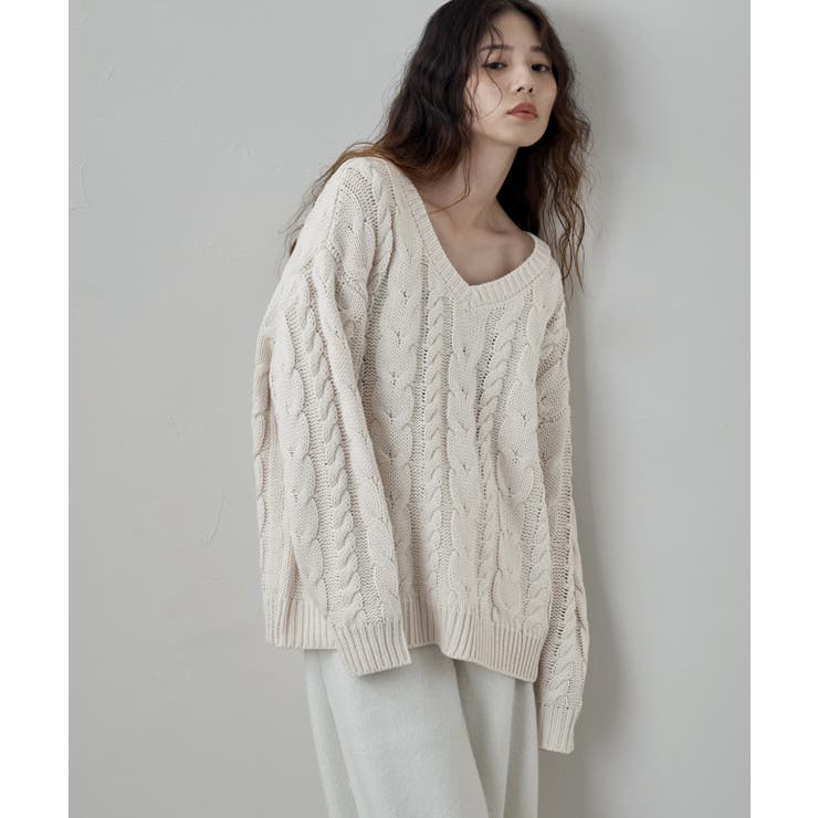 アイボリー | etoll エトル ケーブル編みVネックニット | Fashion Letter