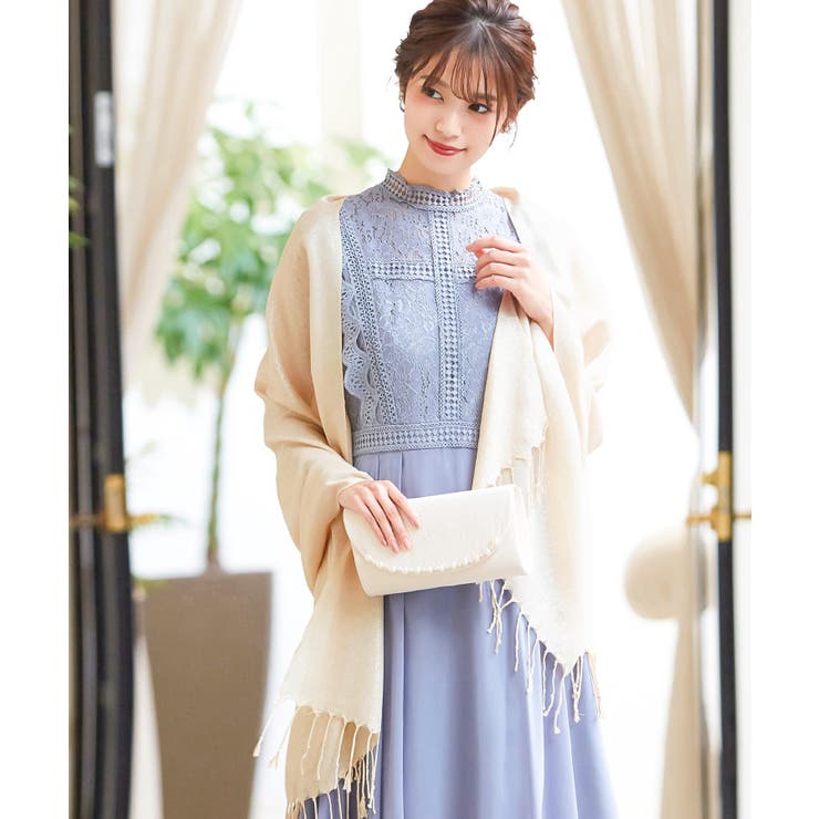 ベージュ