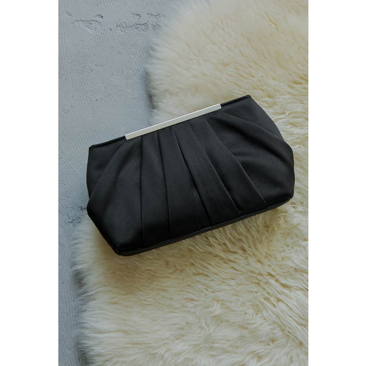 ブラック | niana ニアナ 2wayタックデザインクラッチバッグ | Fashion Letter