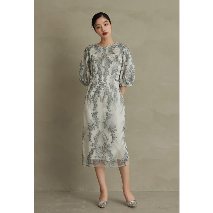 niana ニアナ　刺繍ドレス　LL niana（ニアナ） ドレス ボタニカル柄刺繍レースドレス 結婚式 成人式