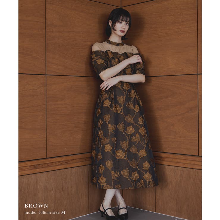 【niana/bflat】フラワージャガードフレアドレス sizeM niana/bflat】フラワージャガードフレアドレス sizeM