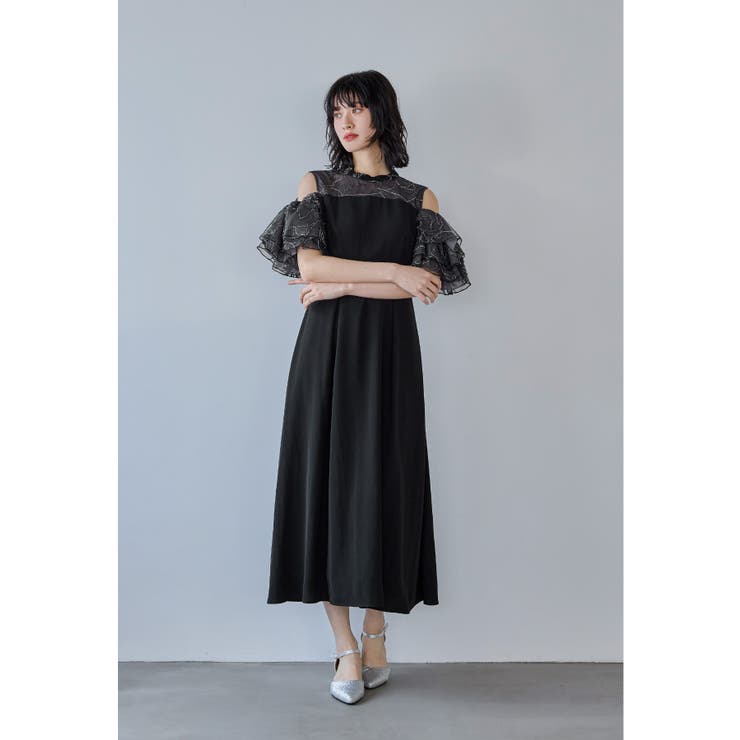 ブラック | niana ニアナ オフショルフリルフラワー刺繍ドレス | Fashion Letter