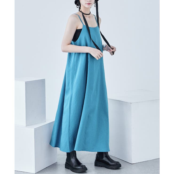 【AKTE・試着のみ】コットンリネンバックオープンワンピース　ネイビー✖️ブルー リネンタッチ バックオープン キャミワンピース[品番