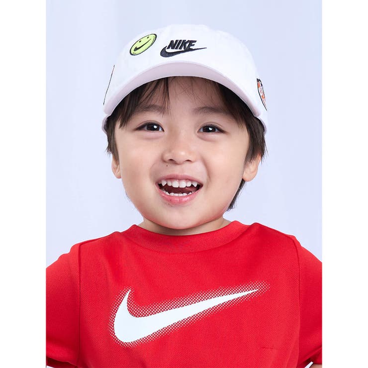 【きれいめファッション51選】上品さと清潔感をキープし キャップ NIKE(ナイキ) NAN PATCH TOSS CLUB CAP[品番 帽子