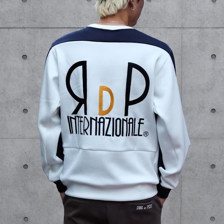 ホワイト×ネイビー | [ROUXDI PERFE ルゥディパフィー]RDP刺繍切替ダンボールニットトレ… | Felt Maglietta