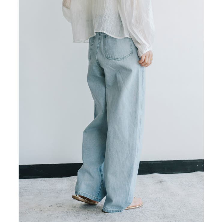 立体的なカーブシルエットで、旬のレッグラインを描くカーブデニムパンツ | refinedworks | 詳細画像4 