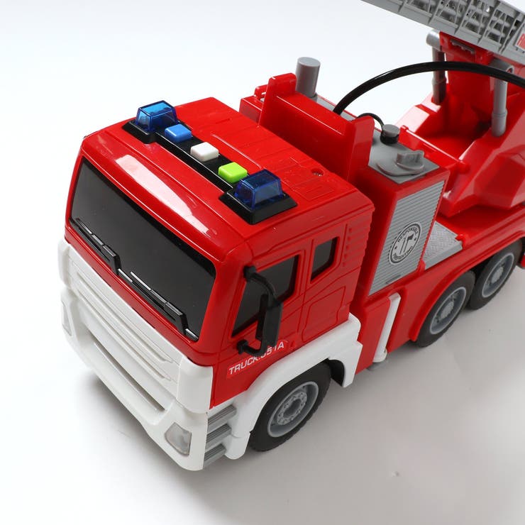 F.O.TOYBOX 消防車 (ライトと音楽付きスプリンクラ付き)[品番