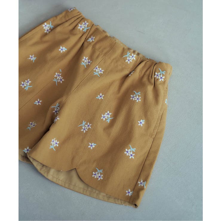 マスタード | フラワー・ハート刺繍ショートパンツ  ショート丈 | F.O.Online Store