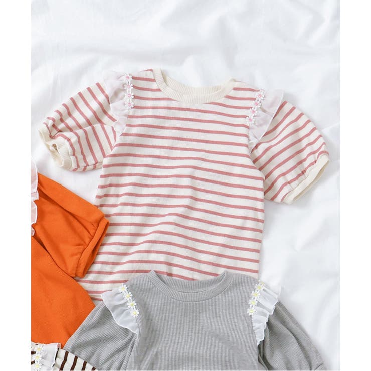 ピンク | 肩フリルフラワーモチーフTシャツ | F.O.Online Store