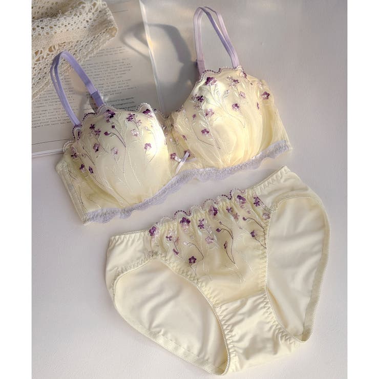 クリーム1 | 新作続々 「ペアブラジャー ペアブラジャー（ワイヤー有り）」 | fran de lingerie