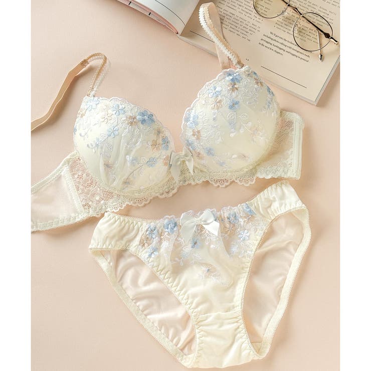 クリーム7 | 新作続々 「ペアブラジャー ペアブラジャー（ワイヤー有り）」 | fran de lingerie