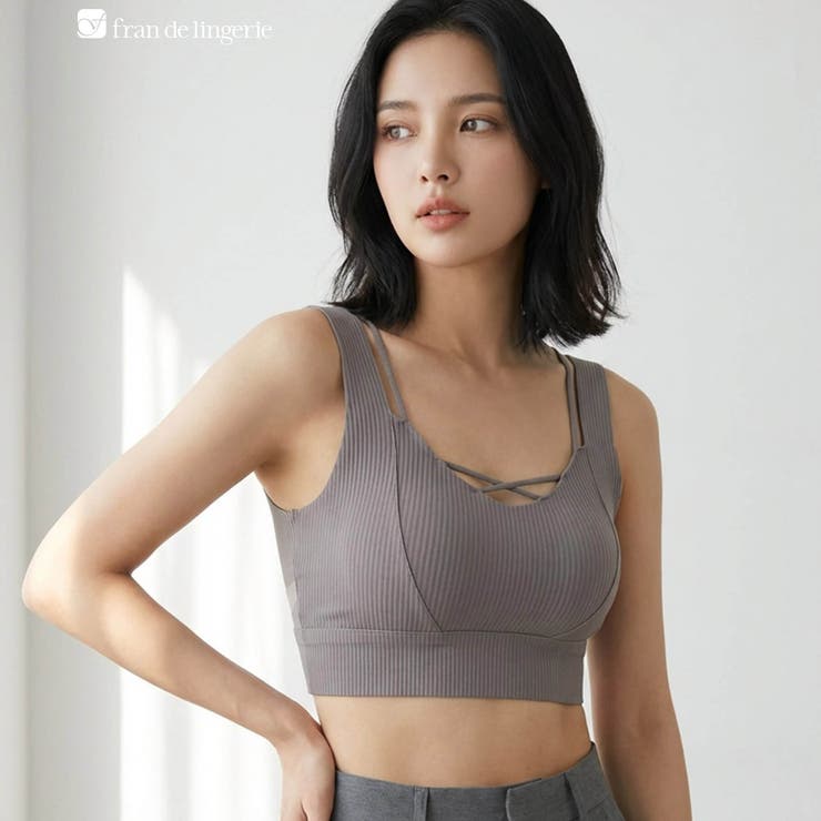 ブラウン1 | 胸を潰さず小さく整う「コンパクトラインブラ」ここが凄い！ 「コンパクトラインブラ… | fran de lingerie