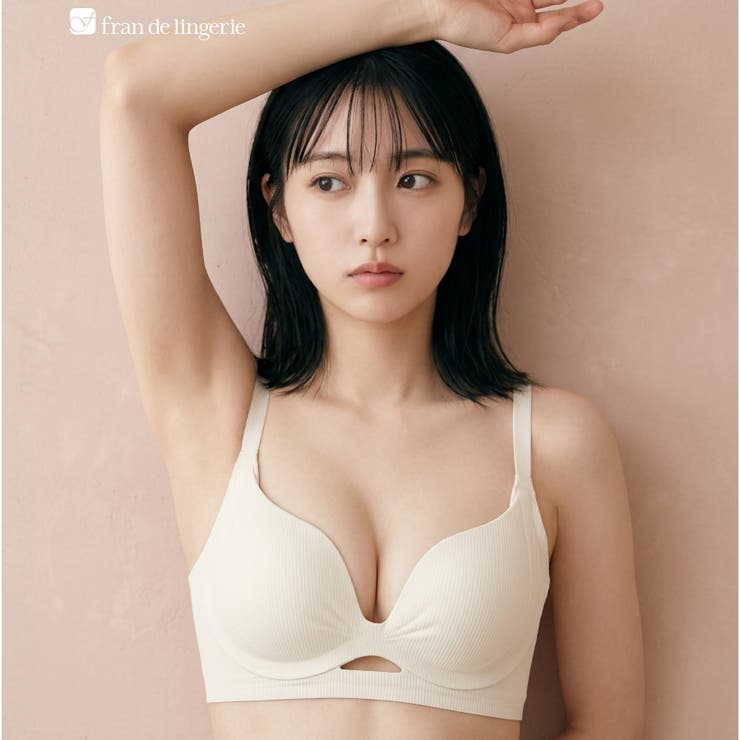アイボリー | カンタンに谷間ができるブラハンサムなデザイン 「ドラマティカルブラ003 ブラジ… | fran de lingerie