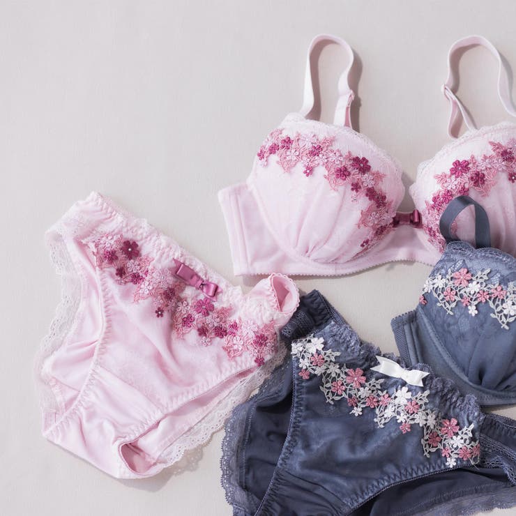 ローズピンク | 可憐なフラワーレースのフェミニンランジェリーナチュラルバスト 「フラワークラウン | fran de lingerie