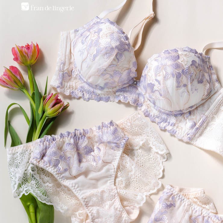 ライトピンク | 華あり刺繍のノンワイヤー しっかり盛れるノンワイヤー 「スタイルアップワイヤレス | fran de lingerie
