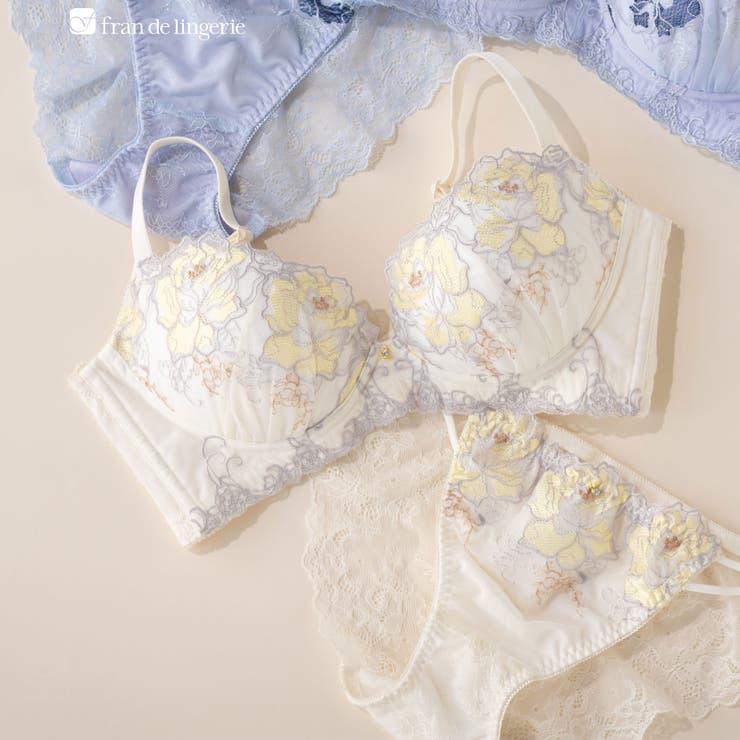 クリーム | 人気の高胸メイクノンワイヤー 華あり刺繍デザイン | fran de lingerie