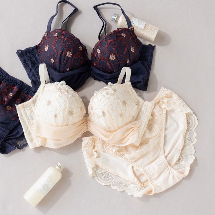 アイボリー | フェミニンデザインの楽ちんノンワイヤー人気の盛り胸メイクノンワイヤー 「スタイル… | fran de lingerie