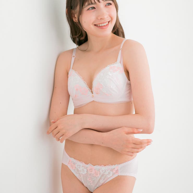 フェミニンデザインすっきりラインの谷間メイクブラ 「フランスタンダード009 | fran de lingerie | 詳細画像11 