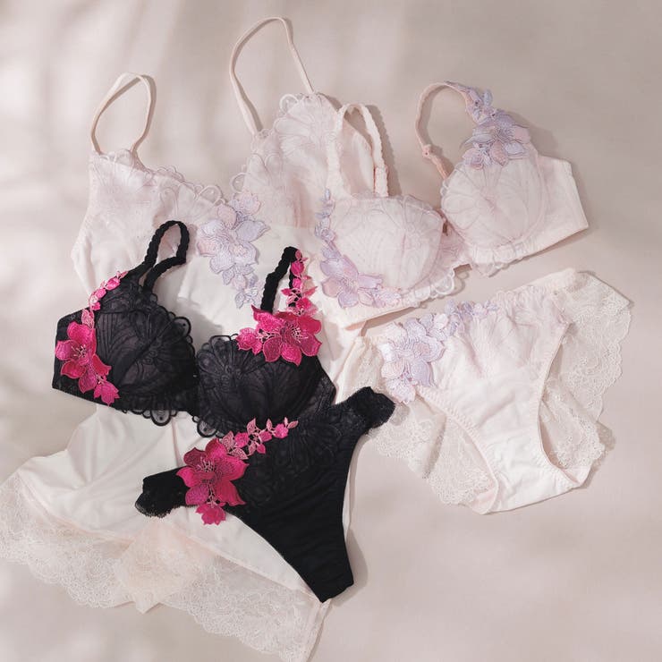 華麗なエキゾチックランジェリー。ワンピースのインナーとして | fran de lingerie | 詳細画像15 