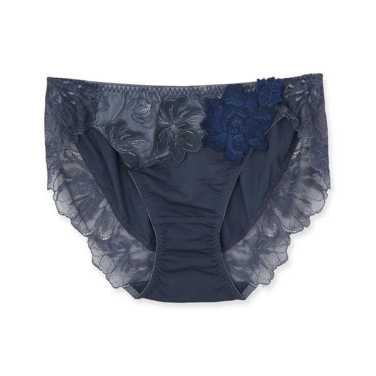 リュクスが寄り添うGRACE soin Luminousヒップに心地よくフィット… | fran de lingerie | 詳細画像3 