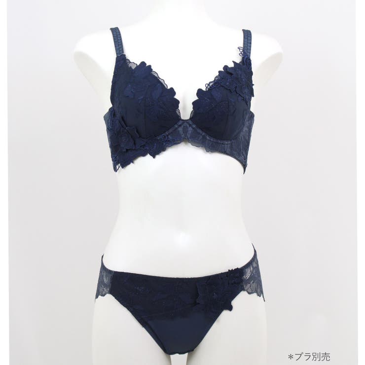 リュクスが寄り添うGRACE soin Luminousヒップに心地よくフィット… | fran de lingerie | 詳細画像11 