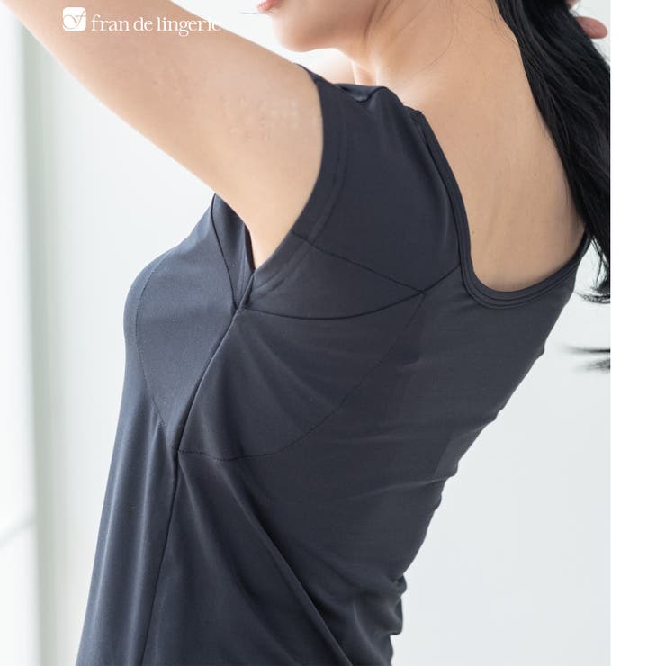 ブラック | 冷感＋多機能 ベーシックインナー「冷はだヴェール」脇汗パッド付き、フレンチスリー… | fran de lingerie