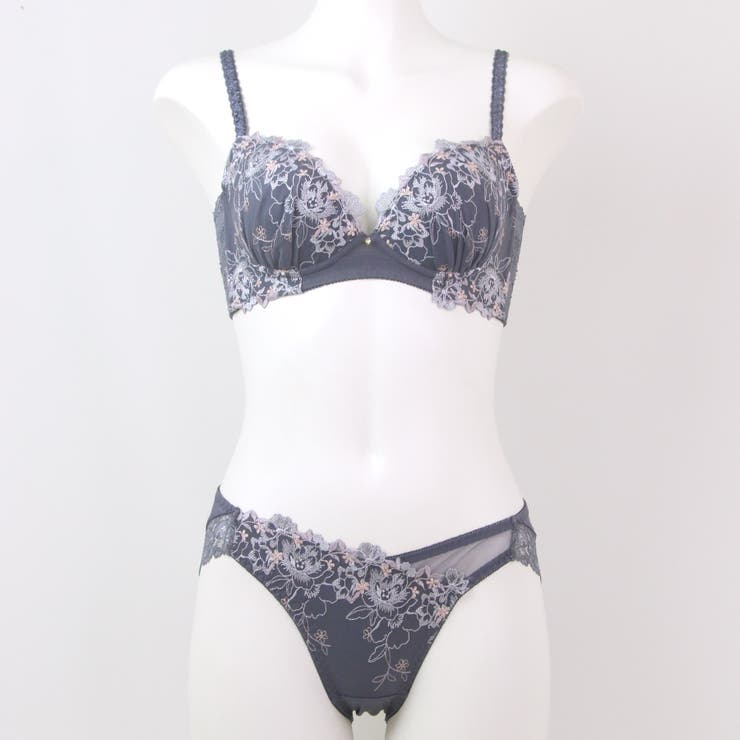 人気の高胸メイクノンワイヤー華やか刺繍のフェミニンランジェリー 「スタイルアップ… | fran de lingerie | 詳細画像15 