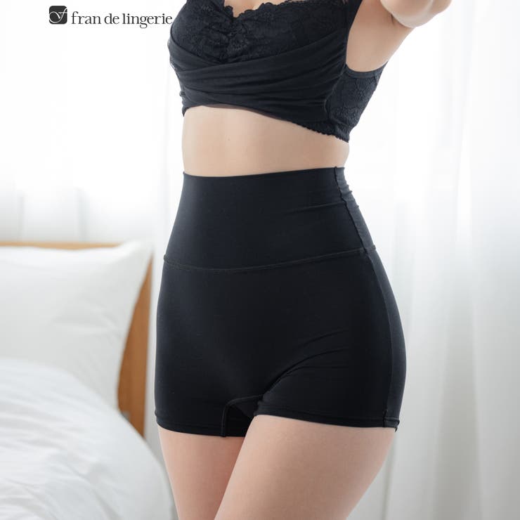 ブラック | ベーシックなものこそ上質にお腹周りをしっかり守る腹巻き一体型ショーツ 「シルりら… | fran de lingerie