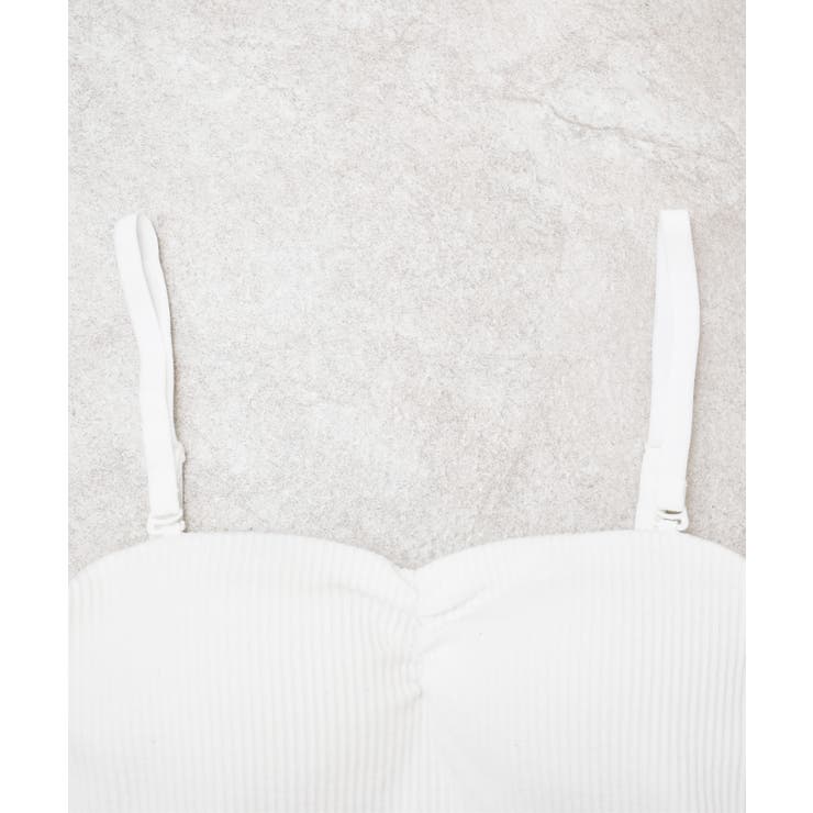 今日まで値下げcarla Fluffy cami カーラフラッフィーキャミ 完売CARLAフラッフィーキャミ黒Fluffy cami新品タグ付きの通販