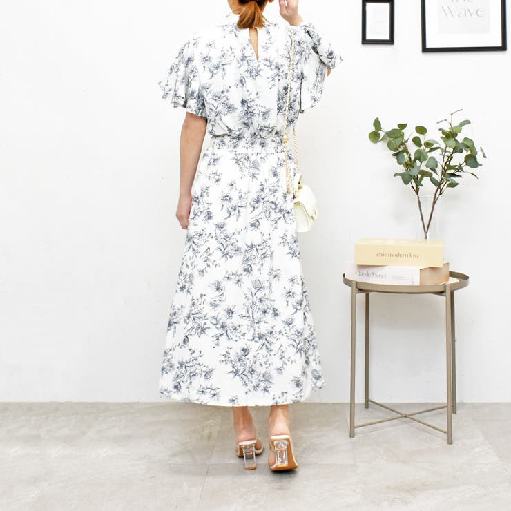 美品]LoisCRAYON ひざ丈ワンピース 花柄 蝶々柄 ボウタイ プリーツ 花